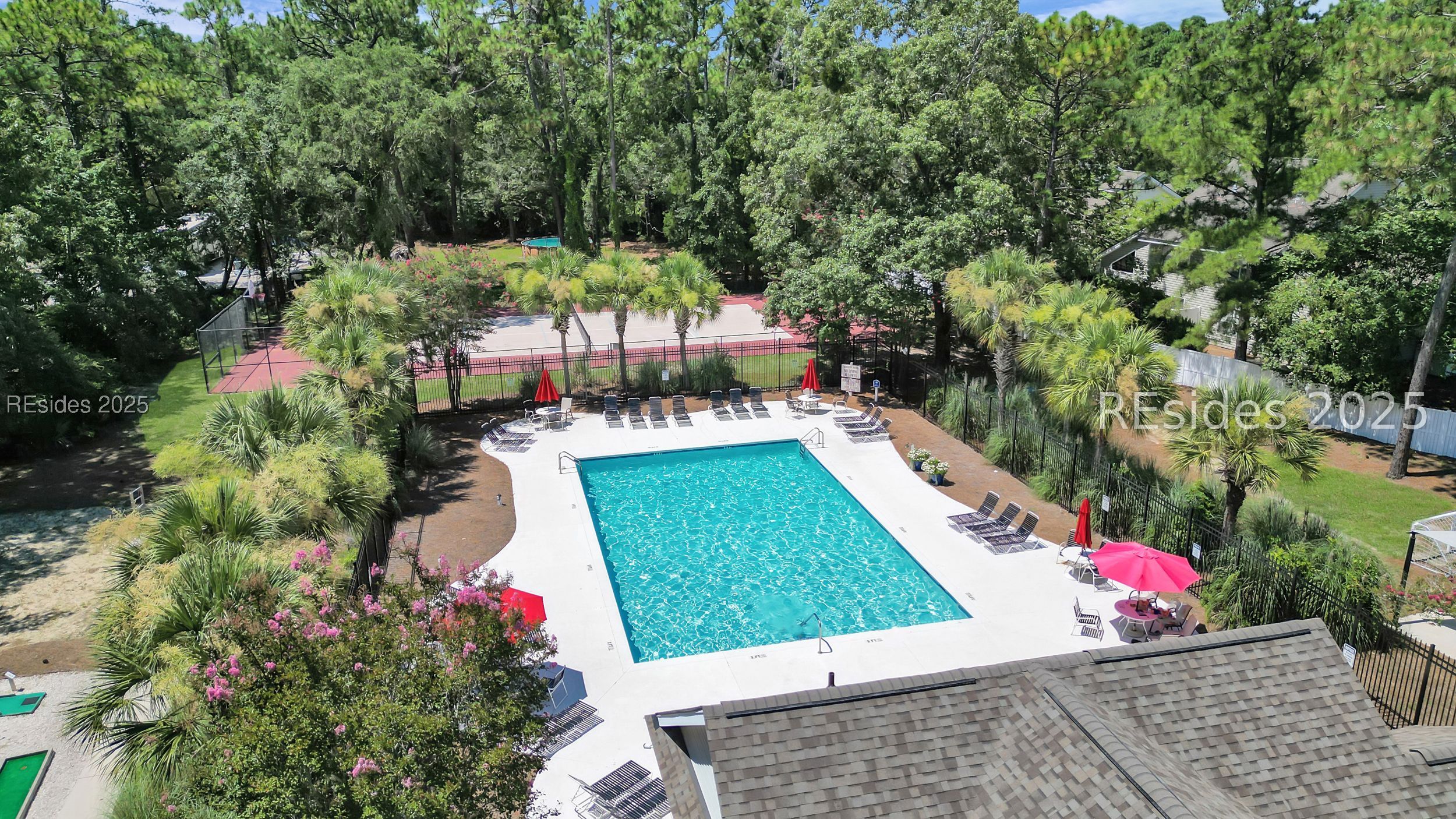 3 Lake Linden Lane Unit: 3