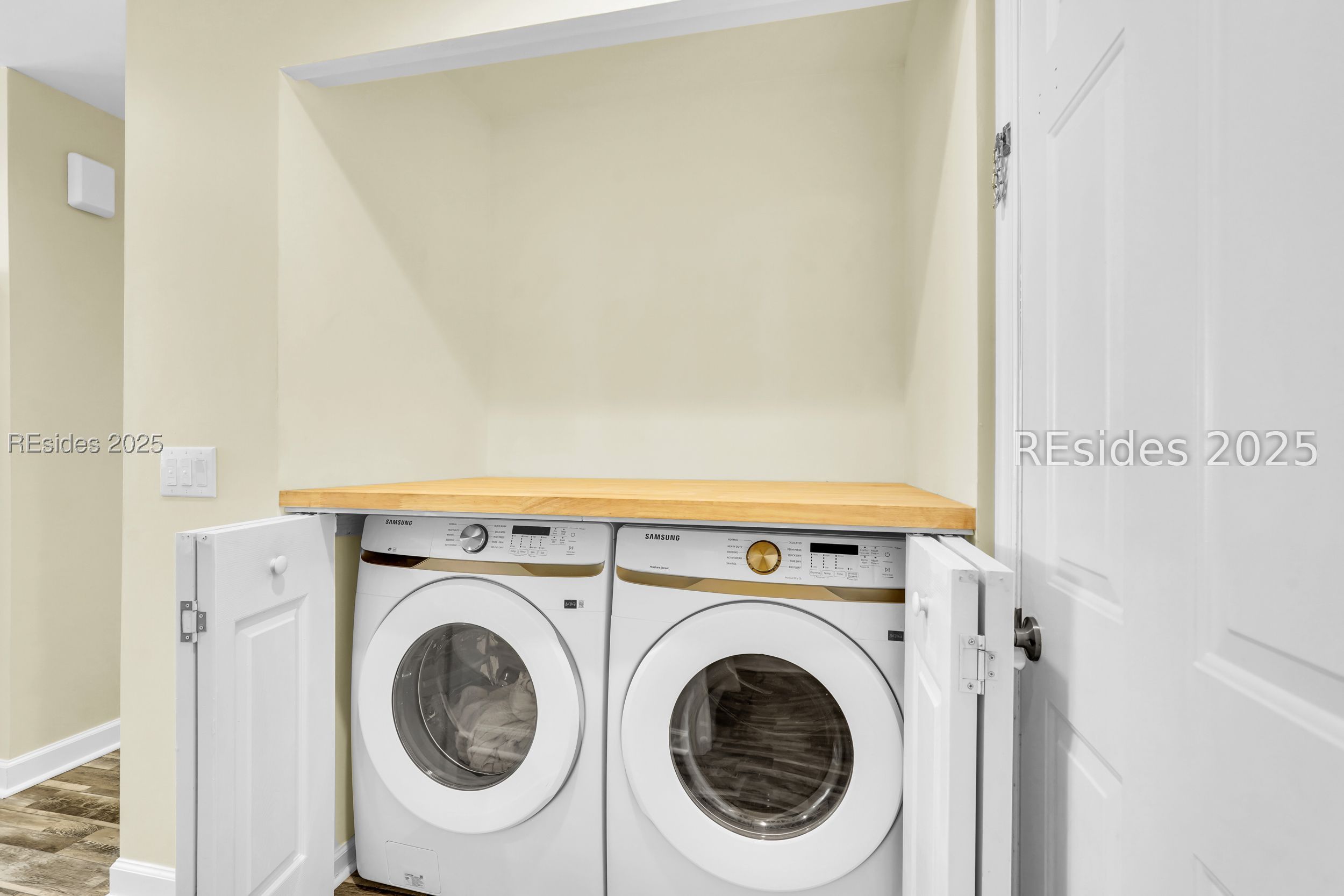 3 Lake Linden Lane Unit: 3