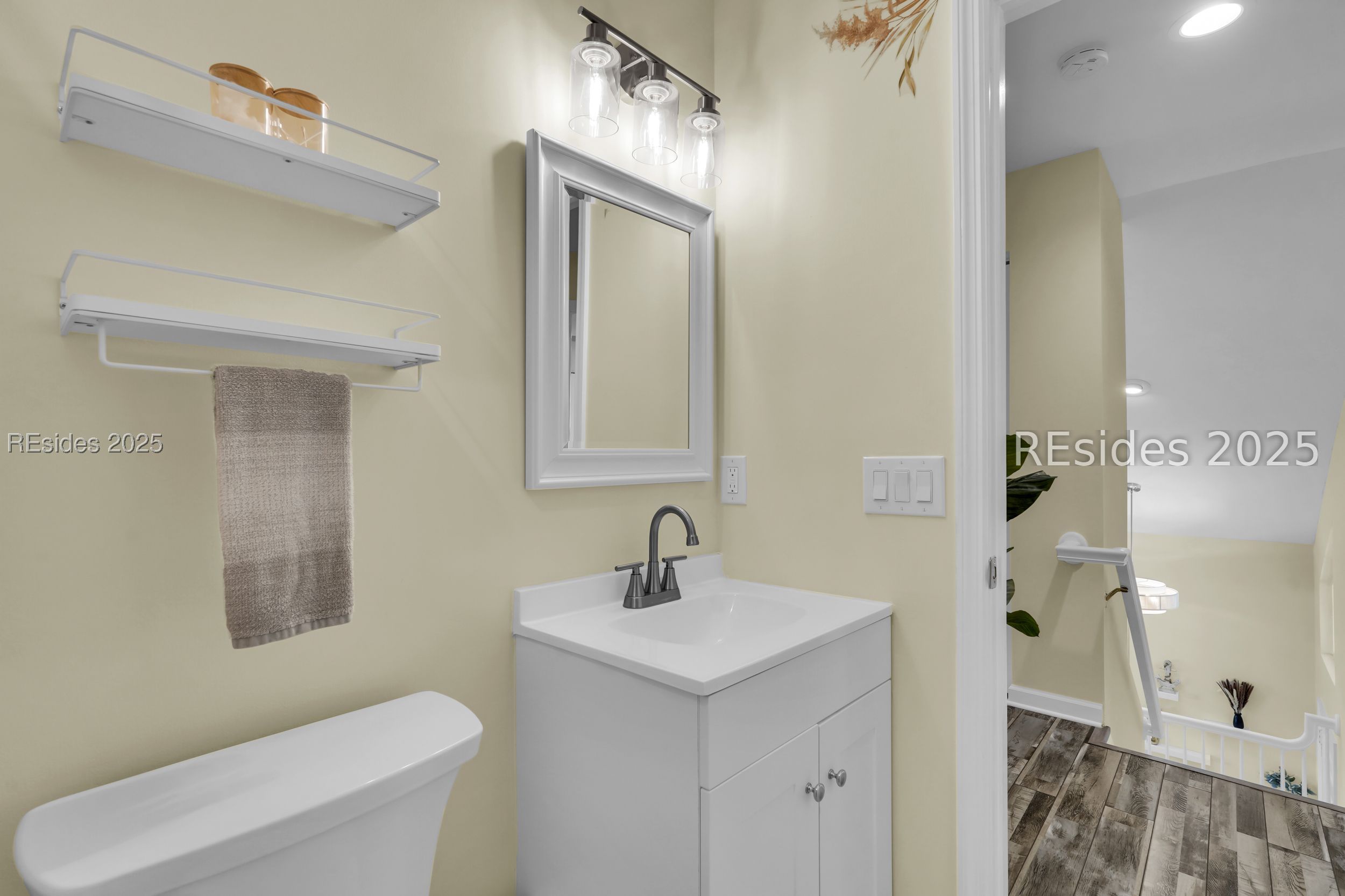 3 Lake Linden Lane Unit: 3