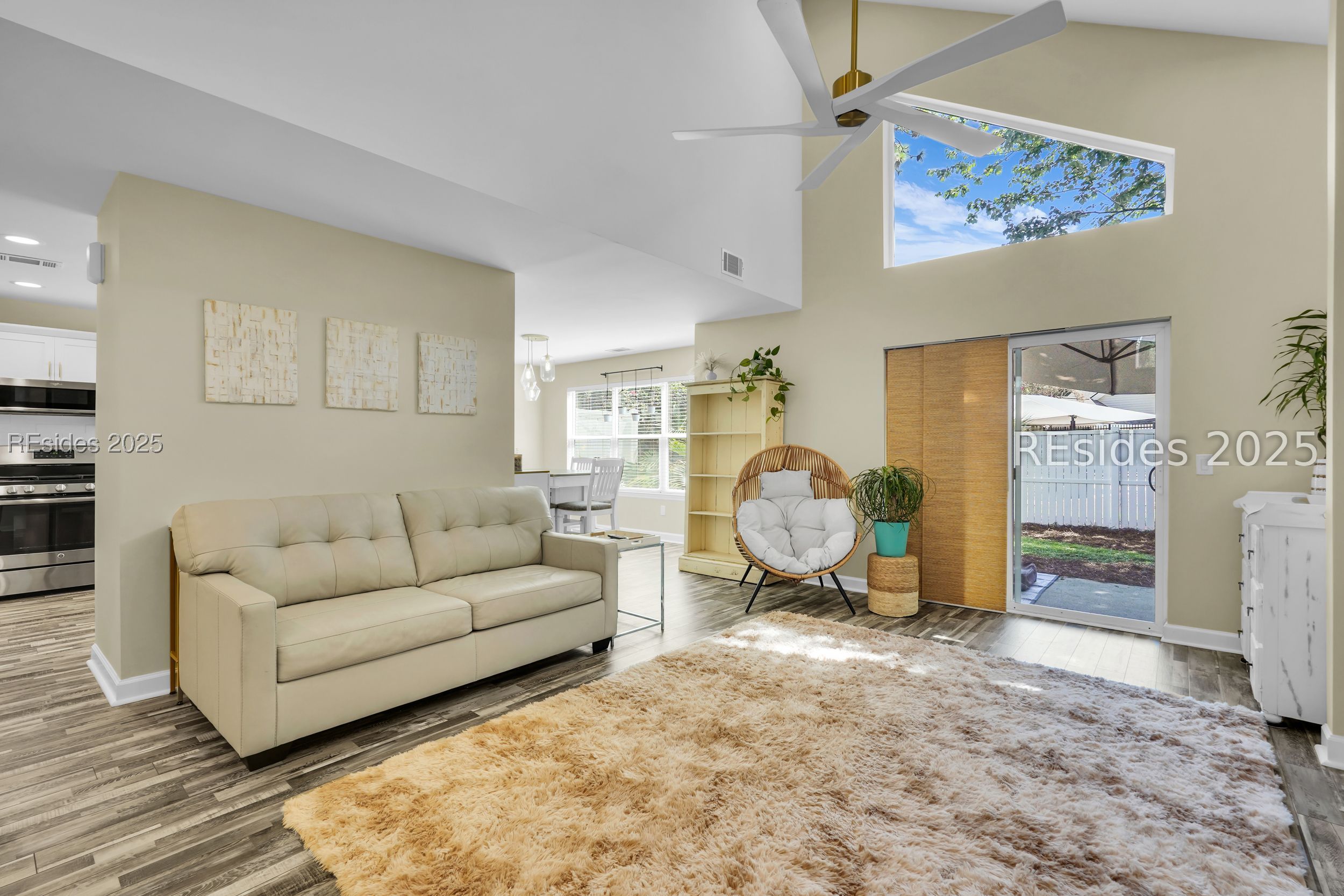 3 Lake Linden Lane Unit: 3