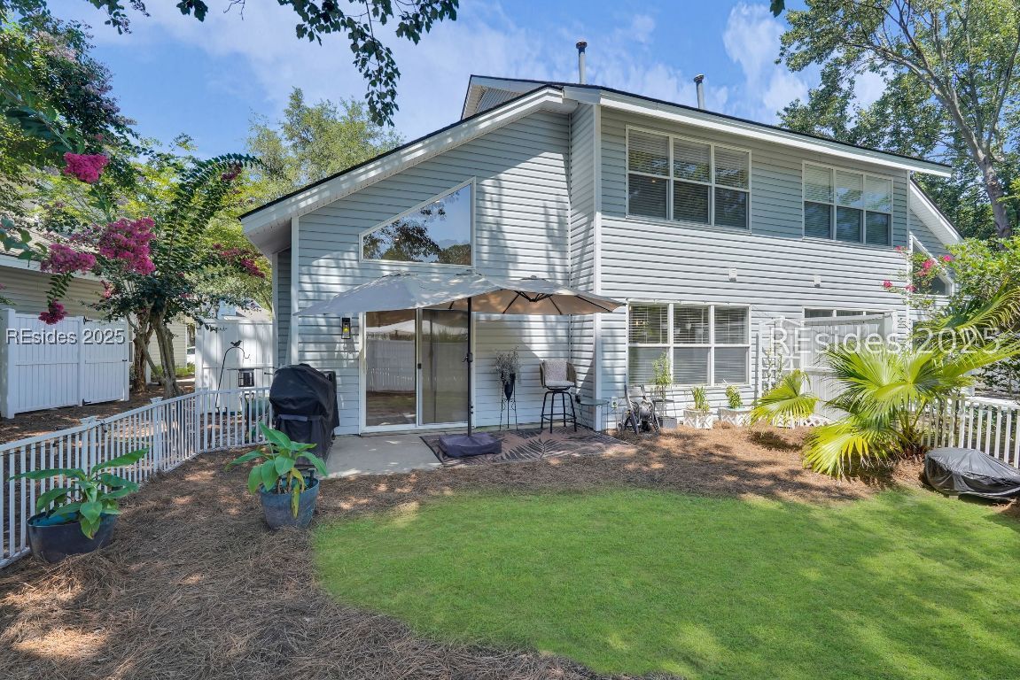 3 Lake Linden Lane Unit: 3