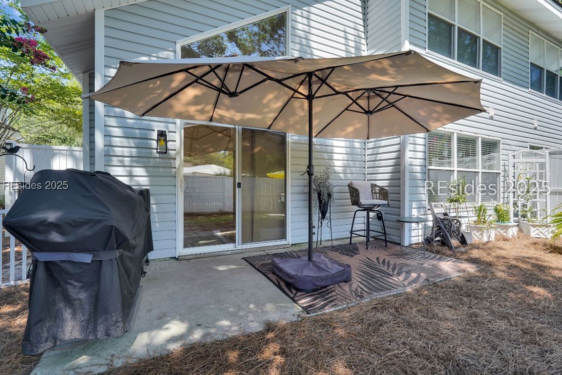 3 Lake Linden Lane Unit: 3