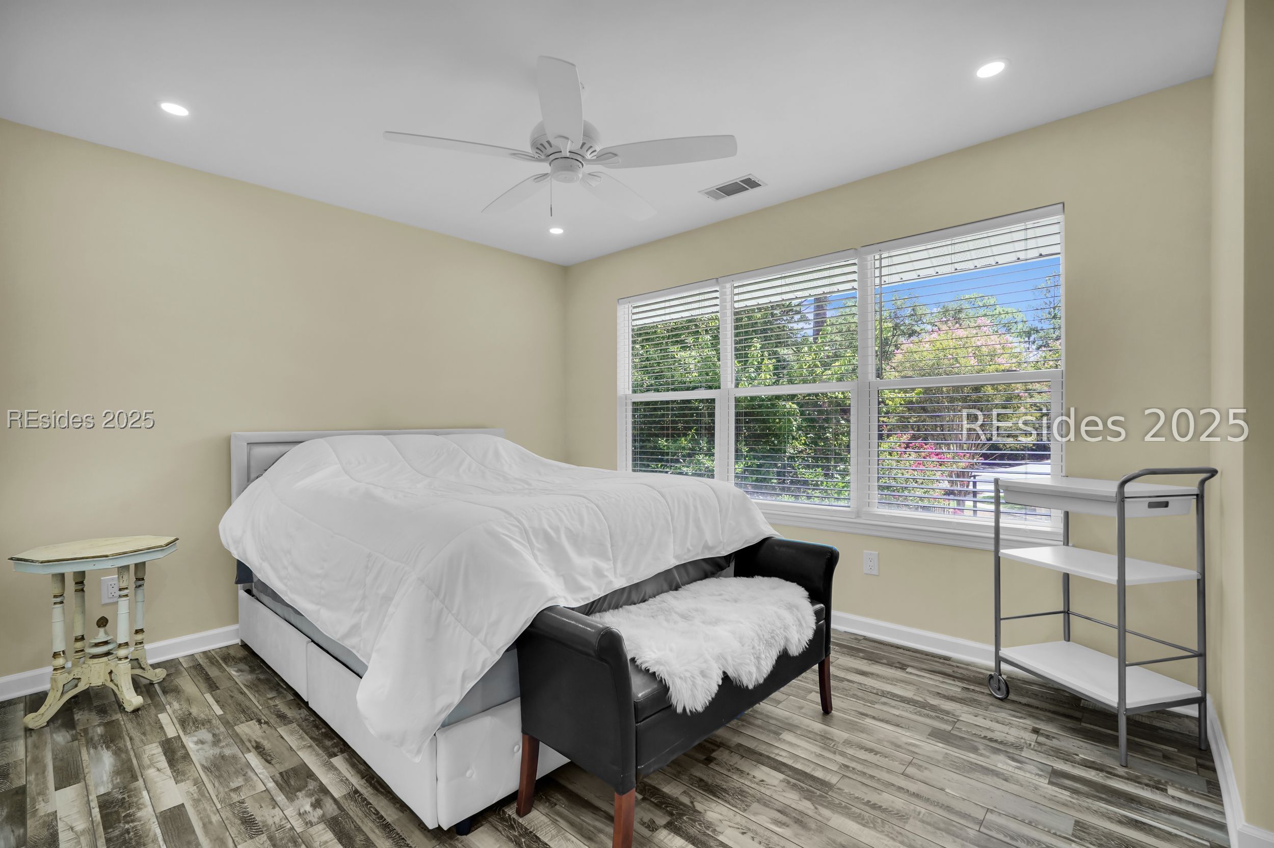 3 Lake Linden Lane Unit: 3