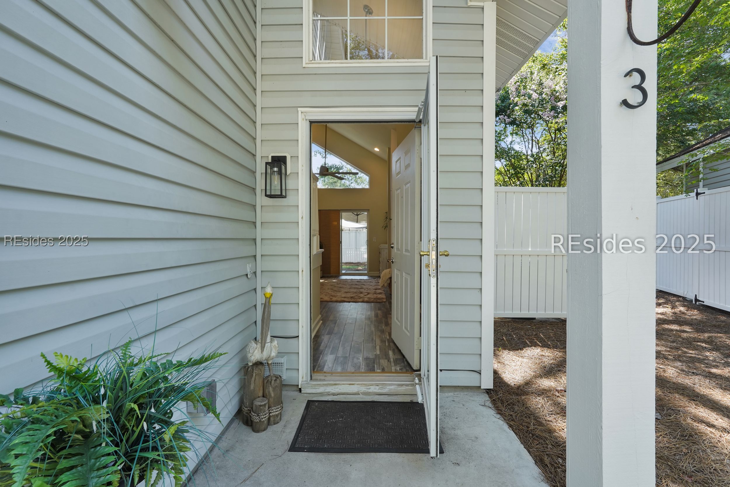 3 Lake Linden Lane Unit: 3