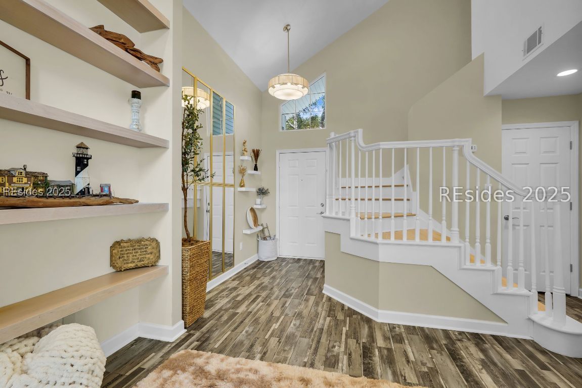 3 Lake Linden Lane Unit: 3