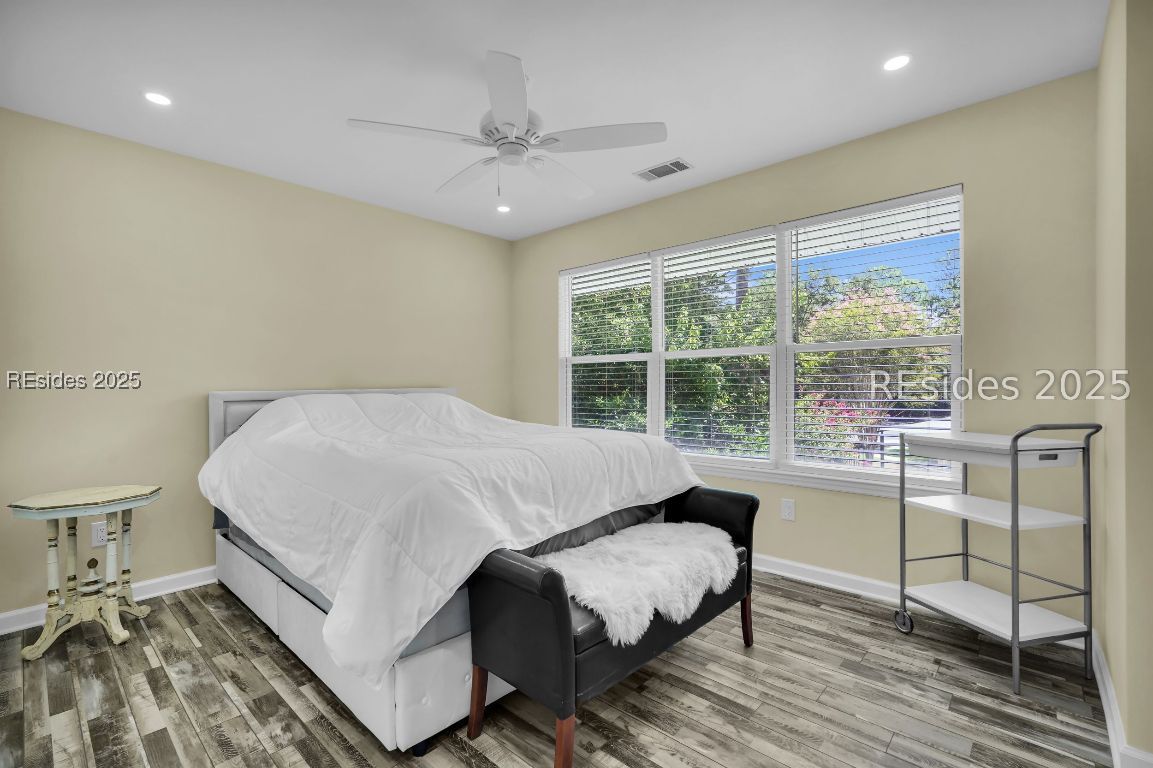 3 Lake Linden Lane Unit: 3