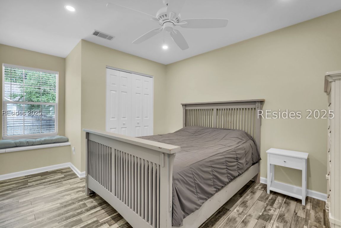 3 Lake Linden Lane Unit: 3