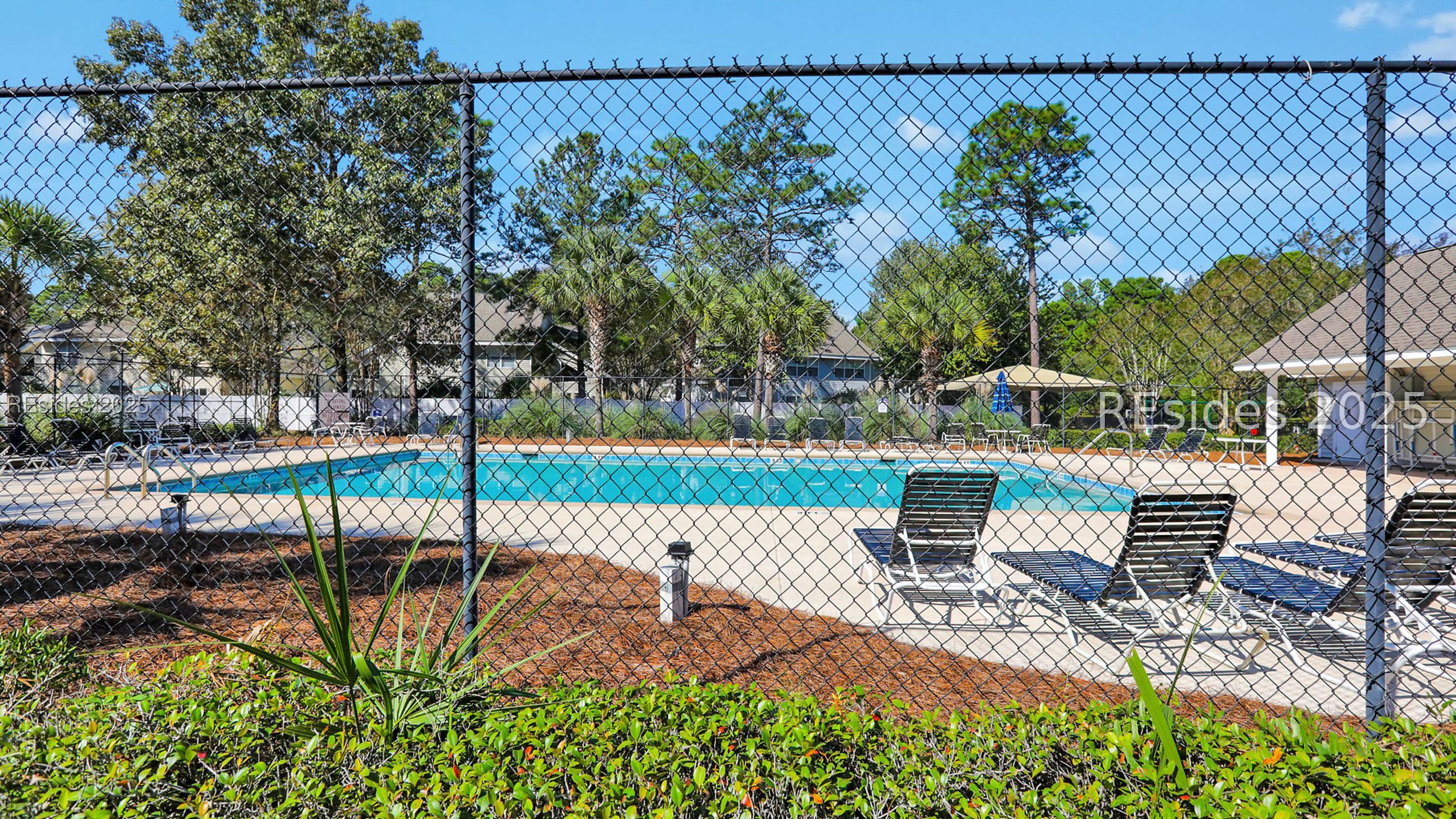 3 Lake Linden Lane Unit: 3