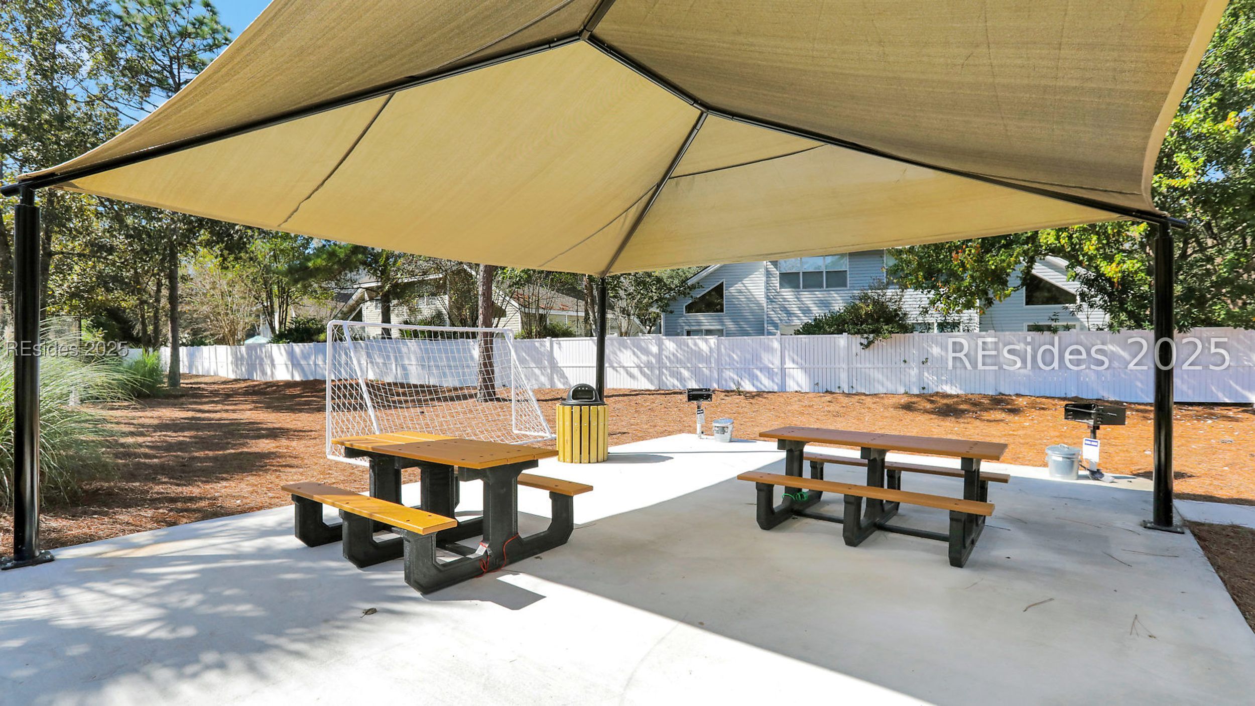 3 Lake Linden Lane Unit: 3