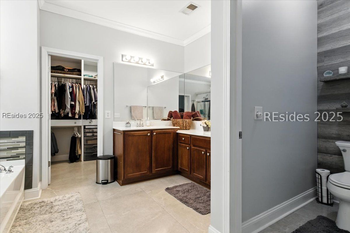 245 Heritage Parkway