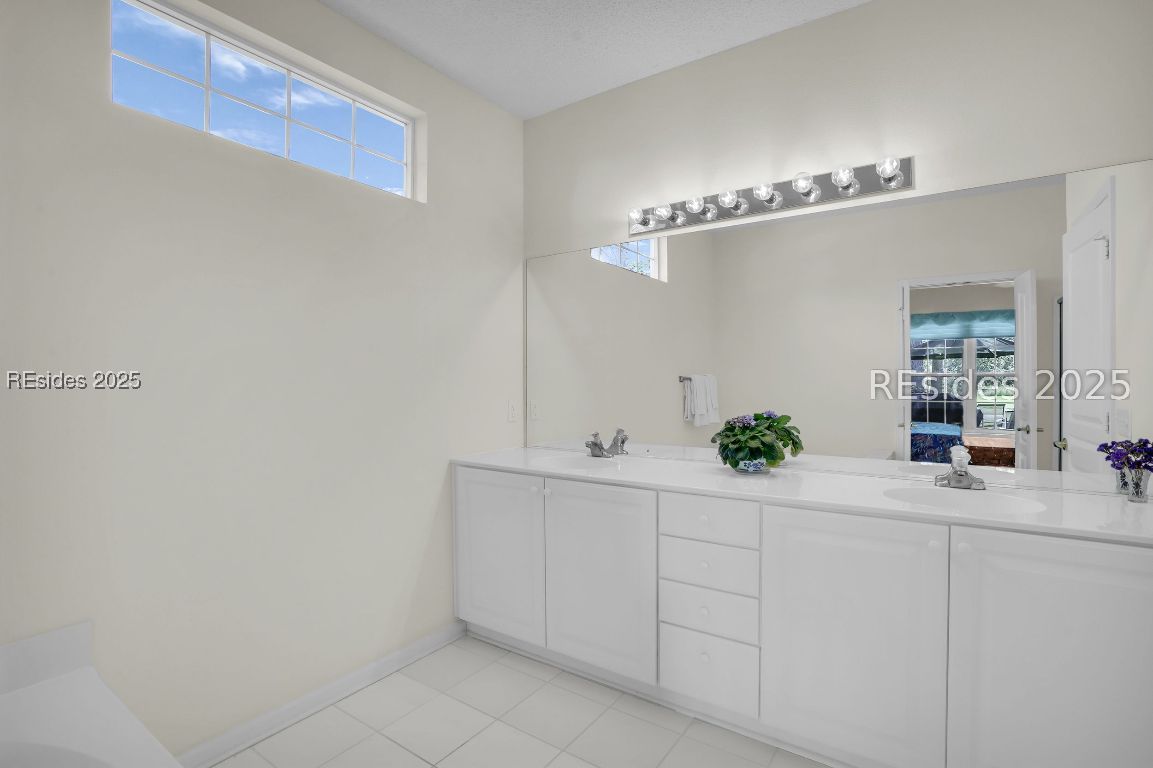 15 Tallow Drive