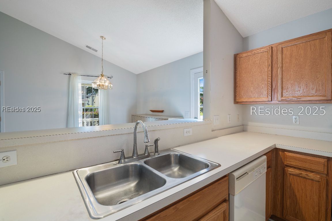 6 E Morningside Drive