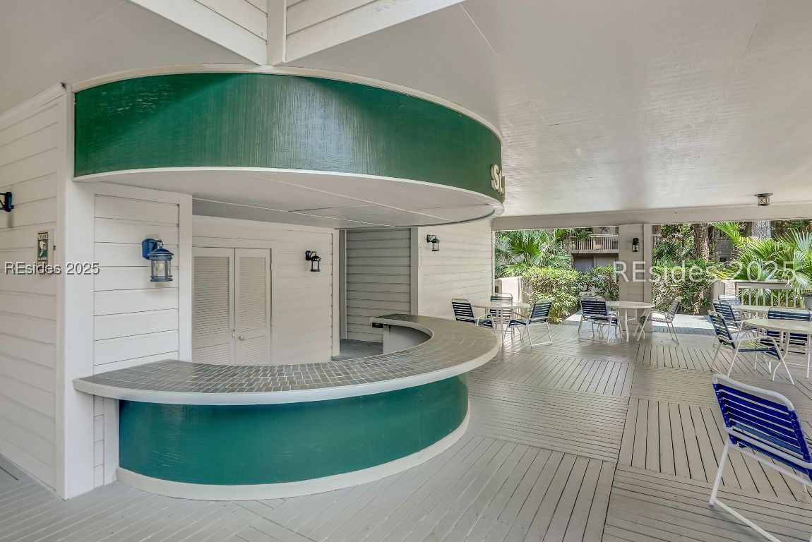20 Queens Folly Road Unit: 1782