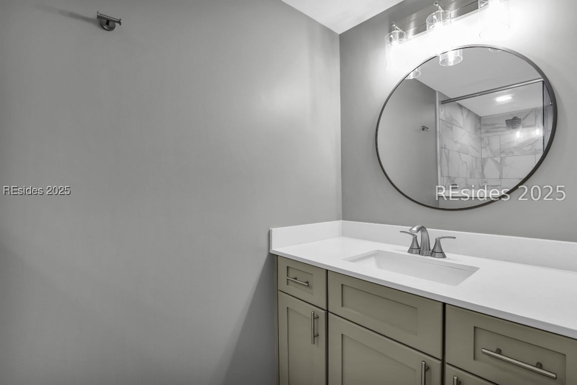 20 Queens Folly Road Unit: 1782
