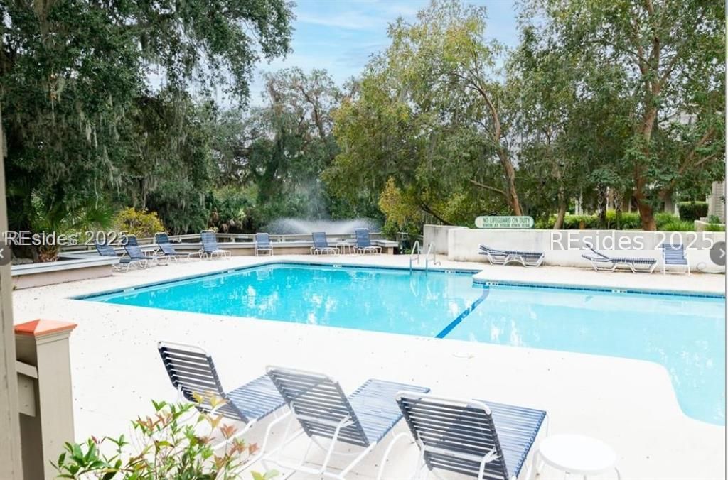 20 Queens Folly Road Unit: 1782