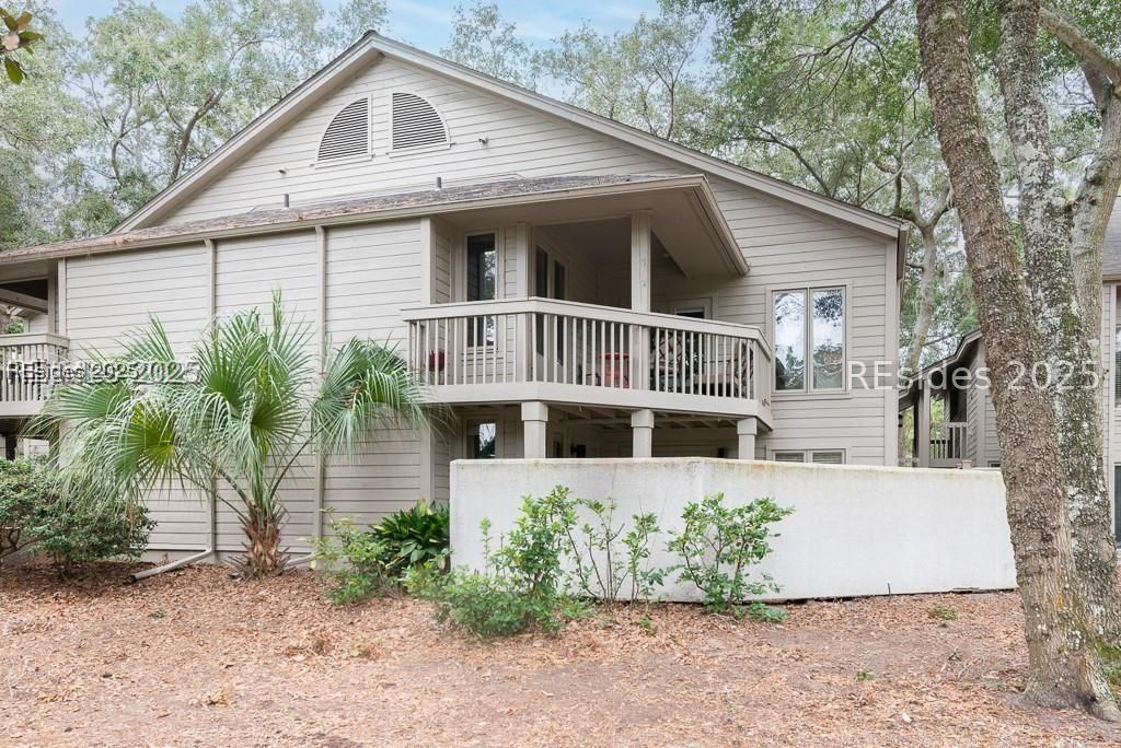 20 Queens Folly Road Unit: 1782