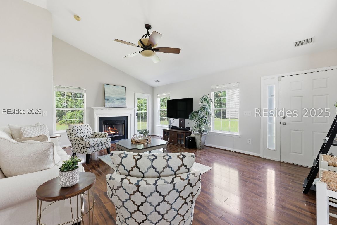 11 Savannah Oak Drive