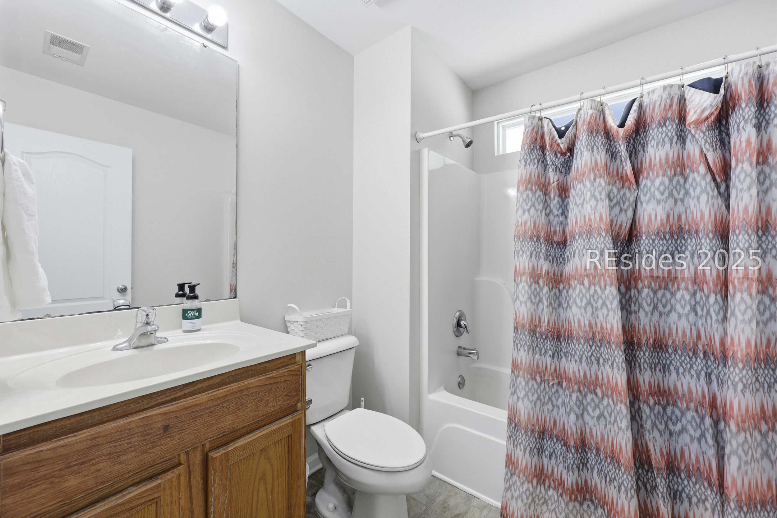 11 Savannah Oak Drive