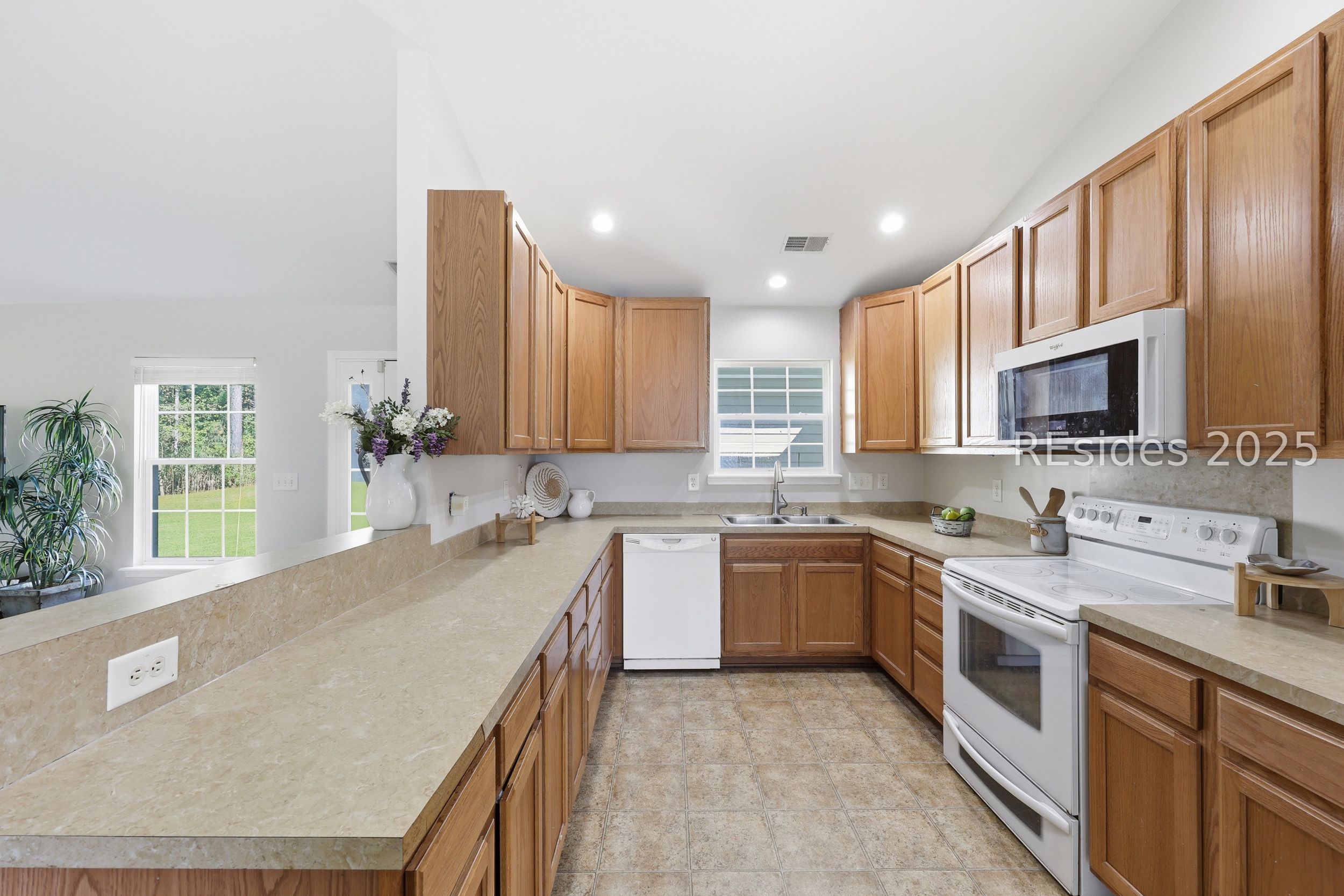 11 Savannah Oak Drive