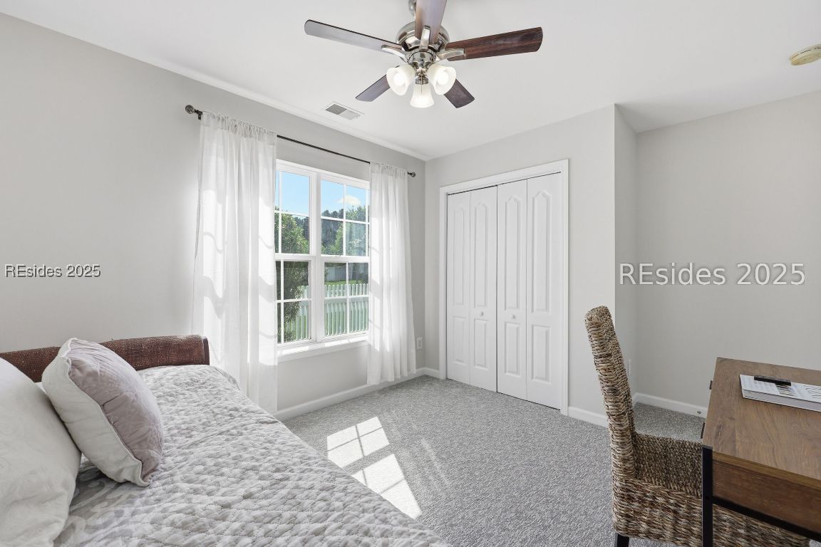 11 Savannah Oak Drive