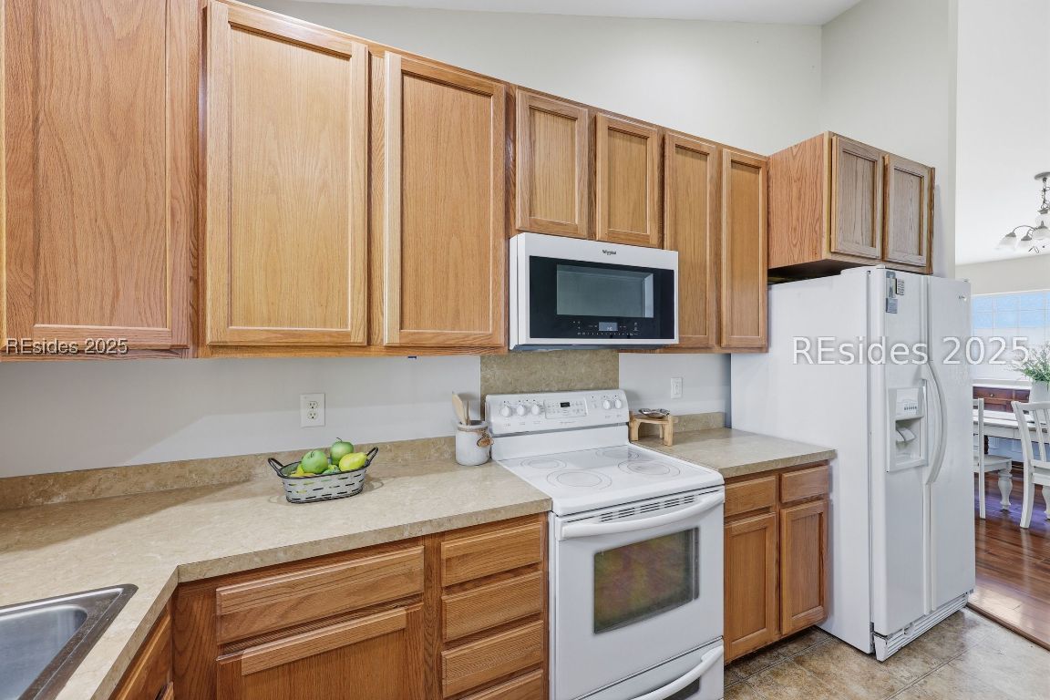 11 Savannah Oak Drive