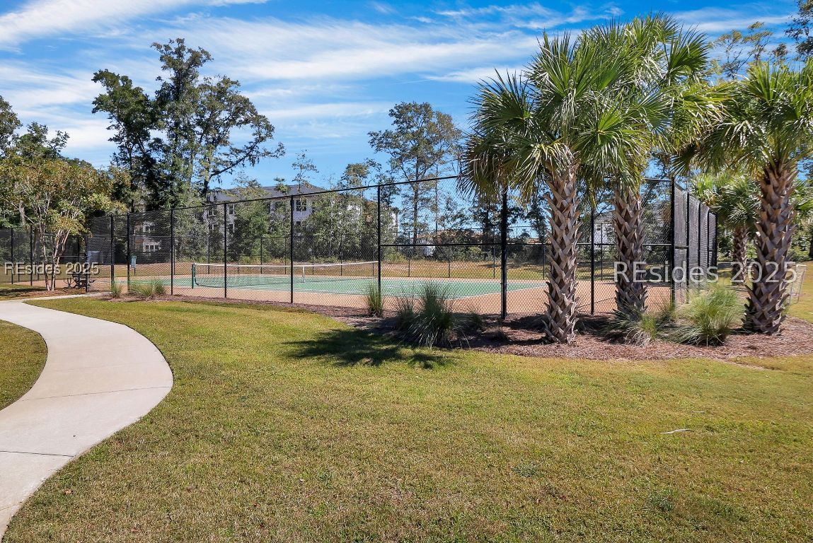 11 Savannah Oak Drive