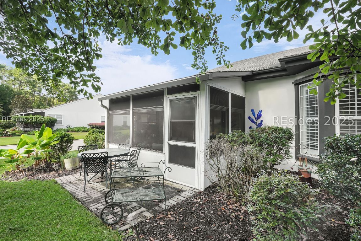 65 Lazy Daisy Drive