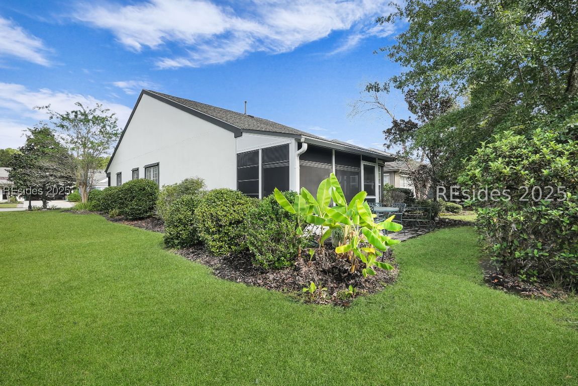 65 Lazy Daisy Drive