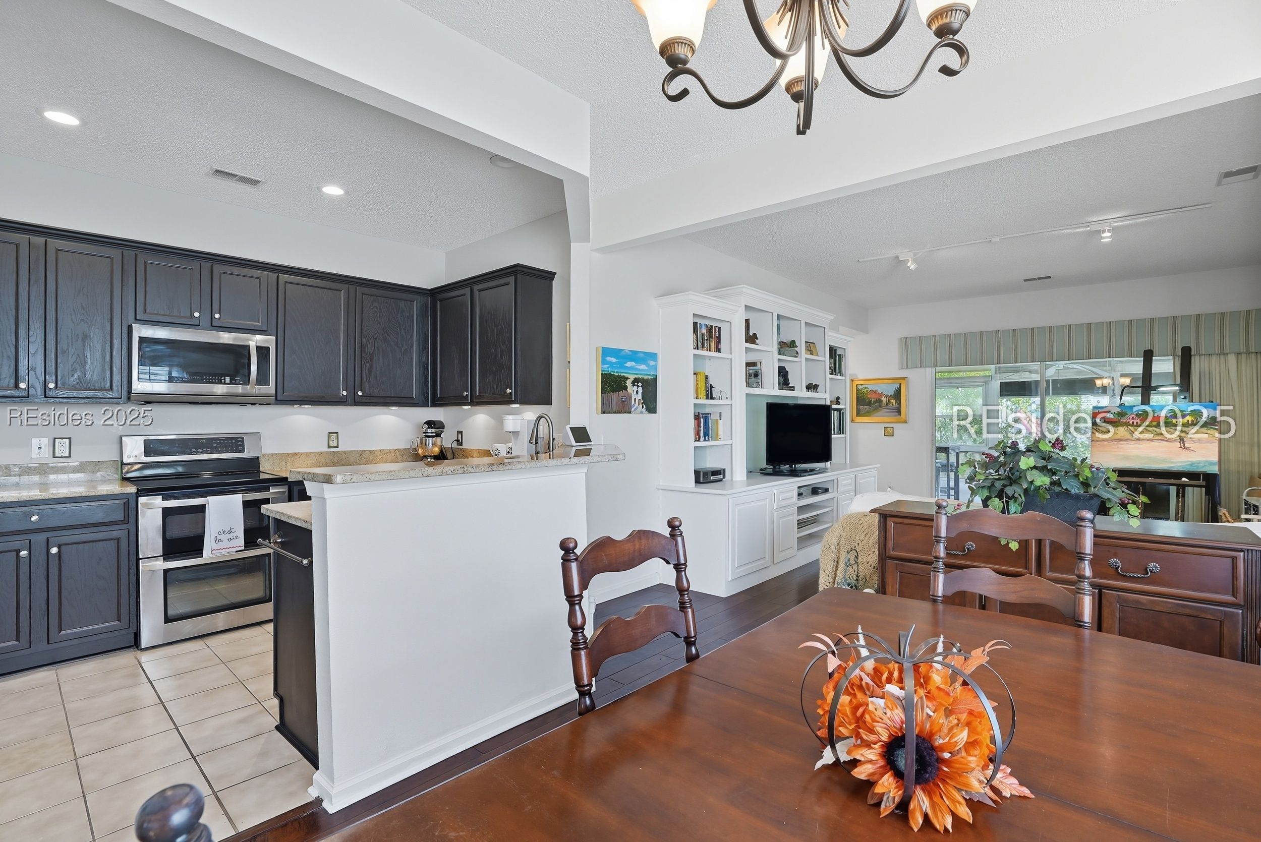65 Lazy Daisy Drive