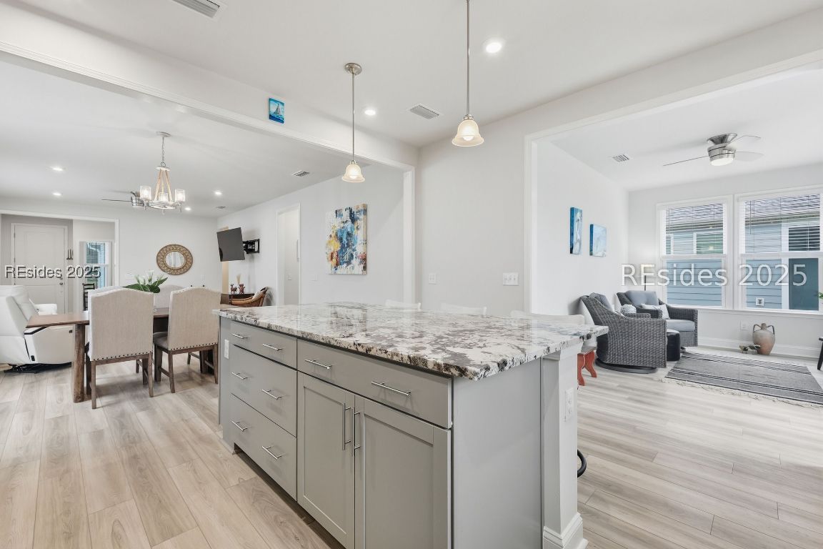 814 Aurora Way