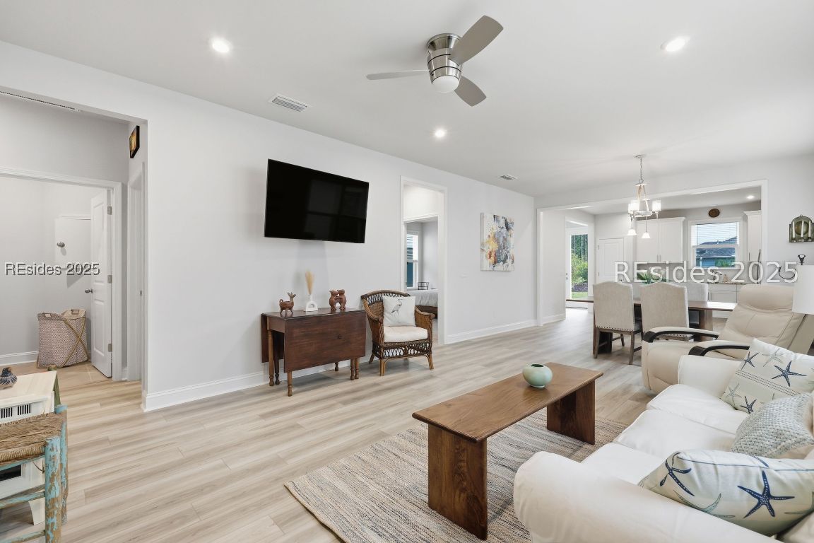 814 Aurora Way