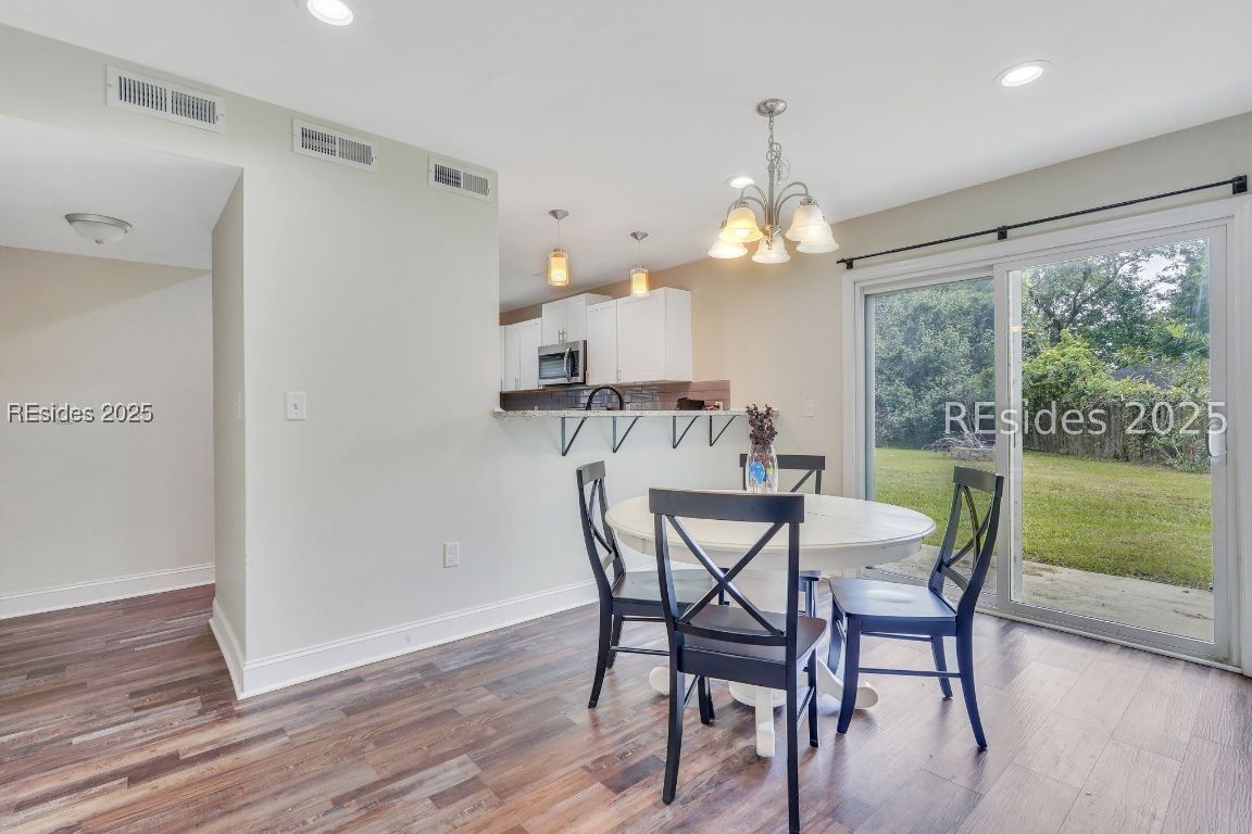 715 Sunset Circle