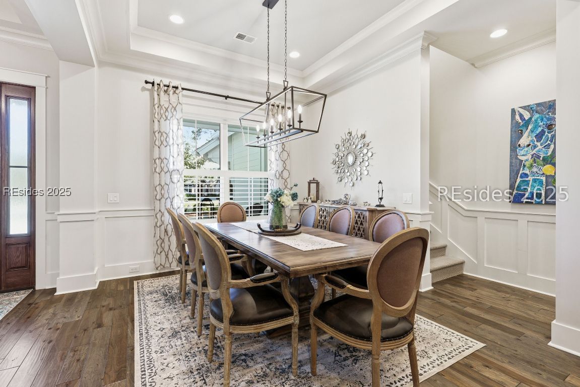 467 Hampton Lake Drive