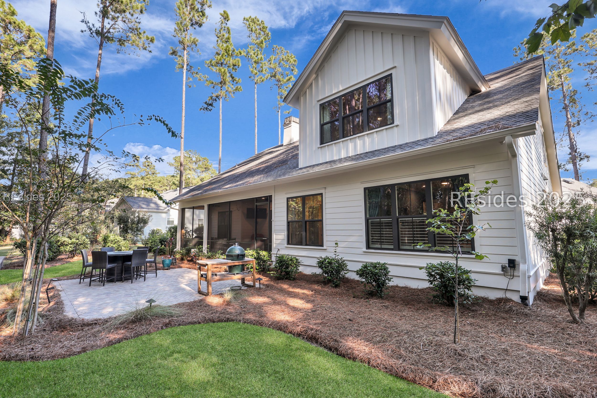 467 Hampton Lake Drive