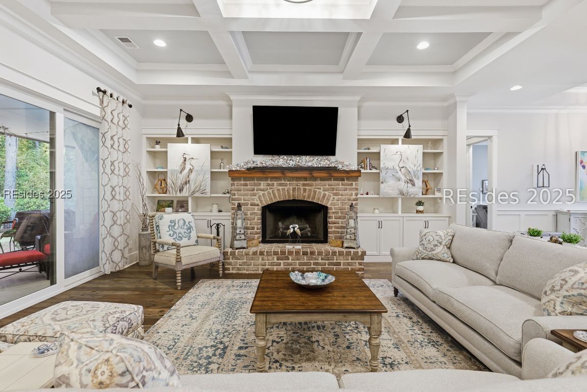 467 Hampton Lake Drive