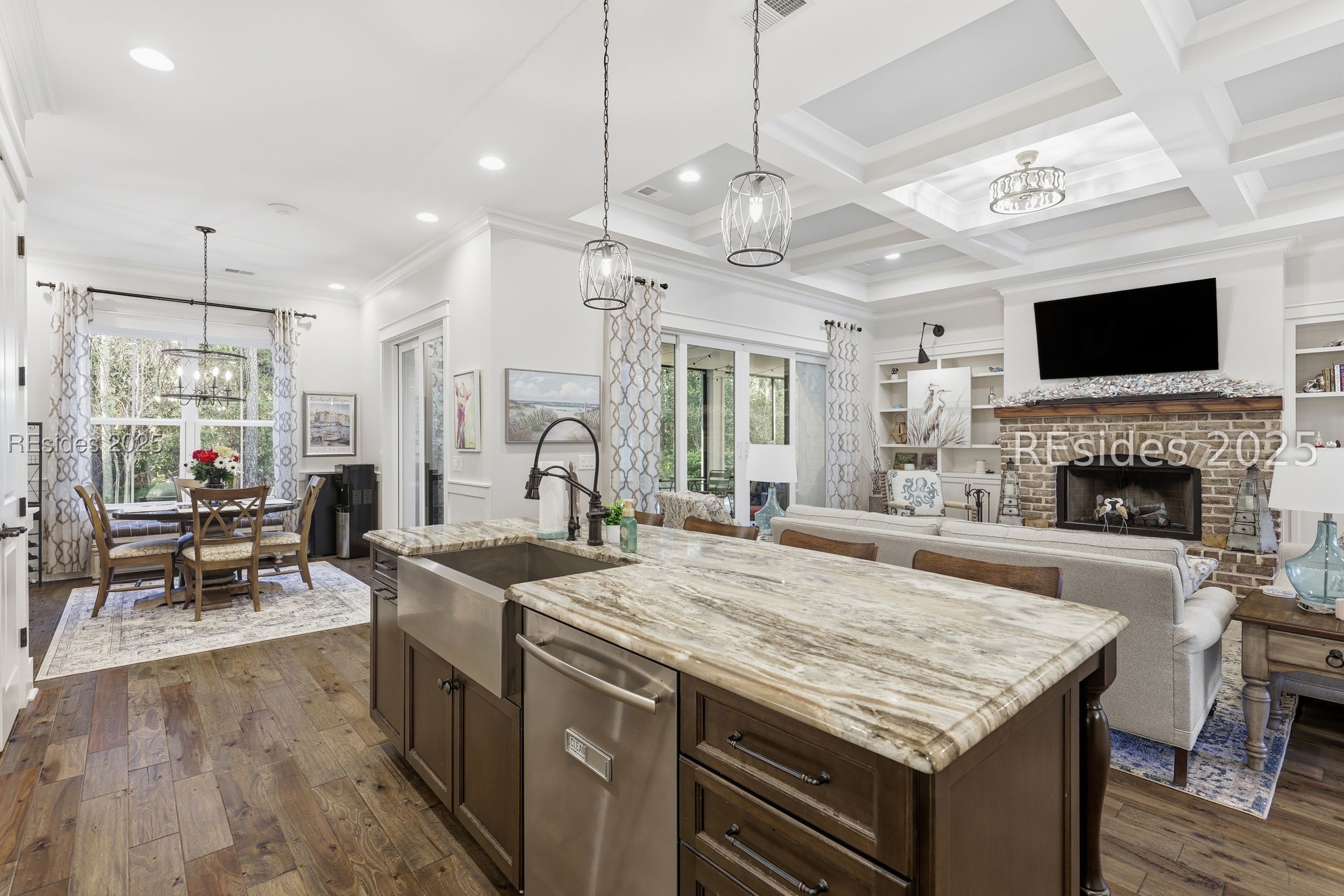 467 Hampton Lake Drive