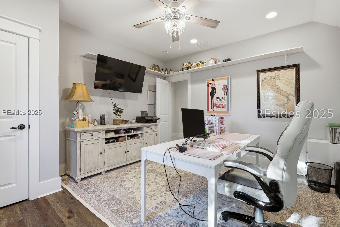 467 Hampton Lake Drive