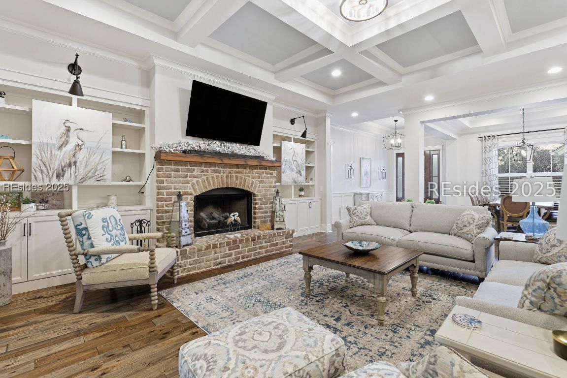 467 Hampton Lake Drive