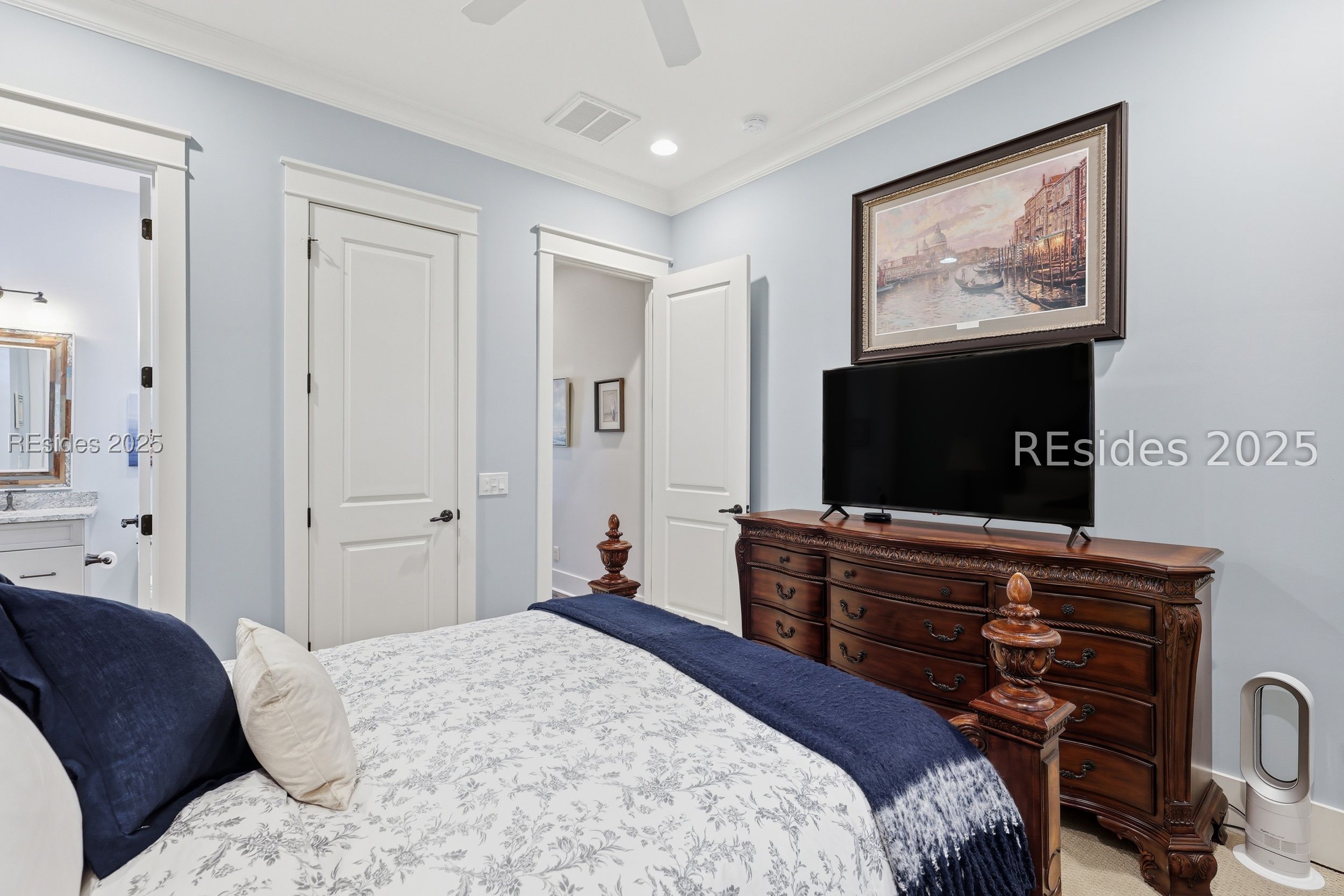 467 Hampton Lake Drive