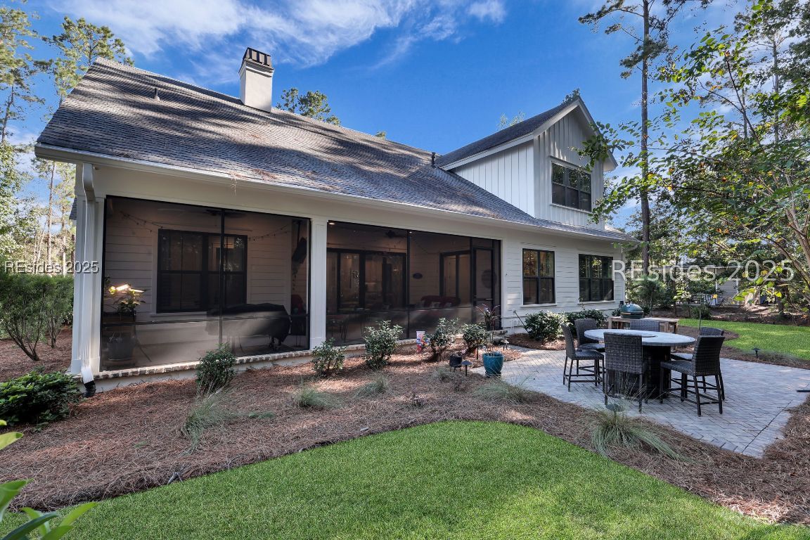 467 Hampton Lake Drive