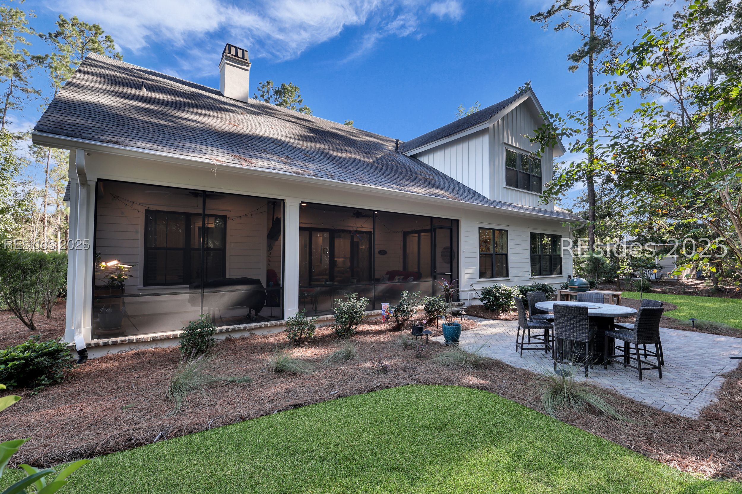 467 Hampton Lake Drive