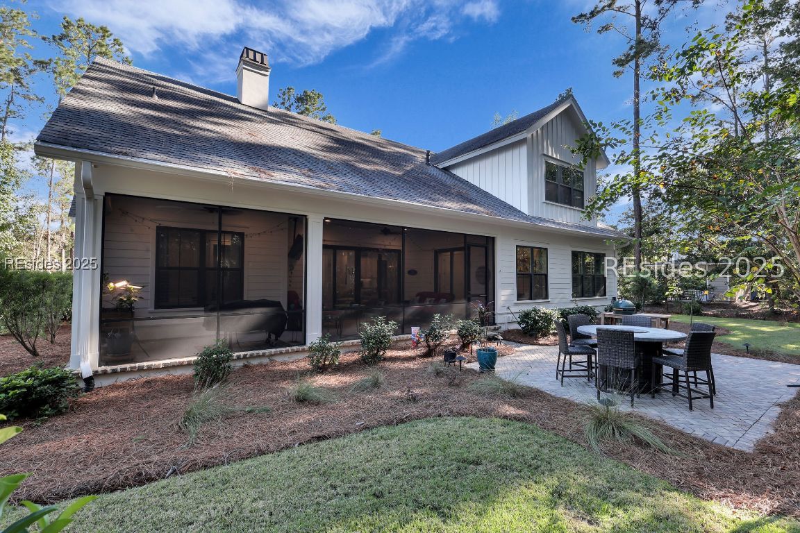 467 Hampton Lake Drive