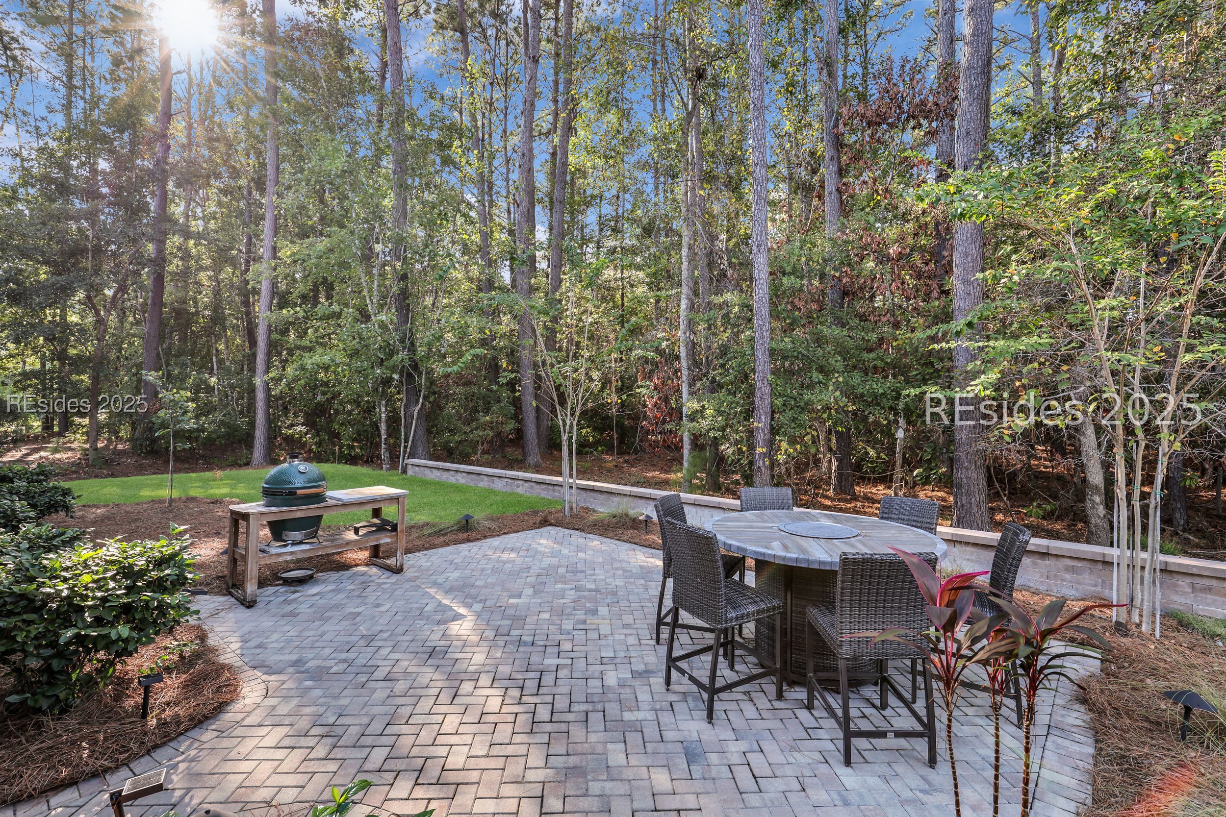 467 Hampton Lake Drive