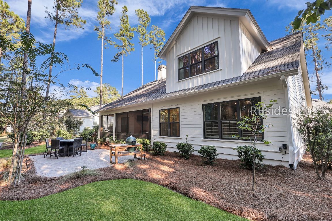 467 Hampton Lake Drive