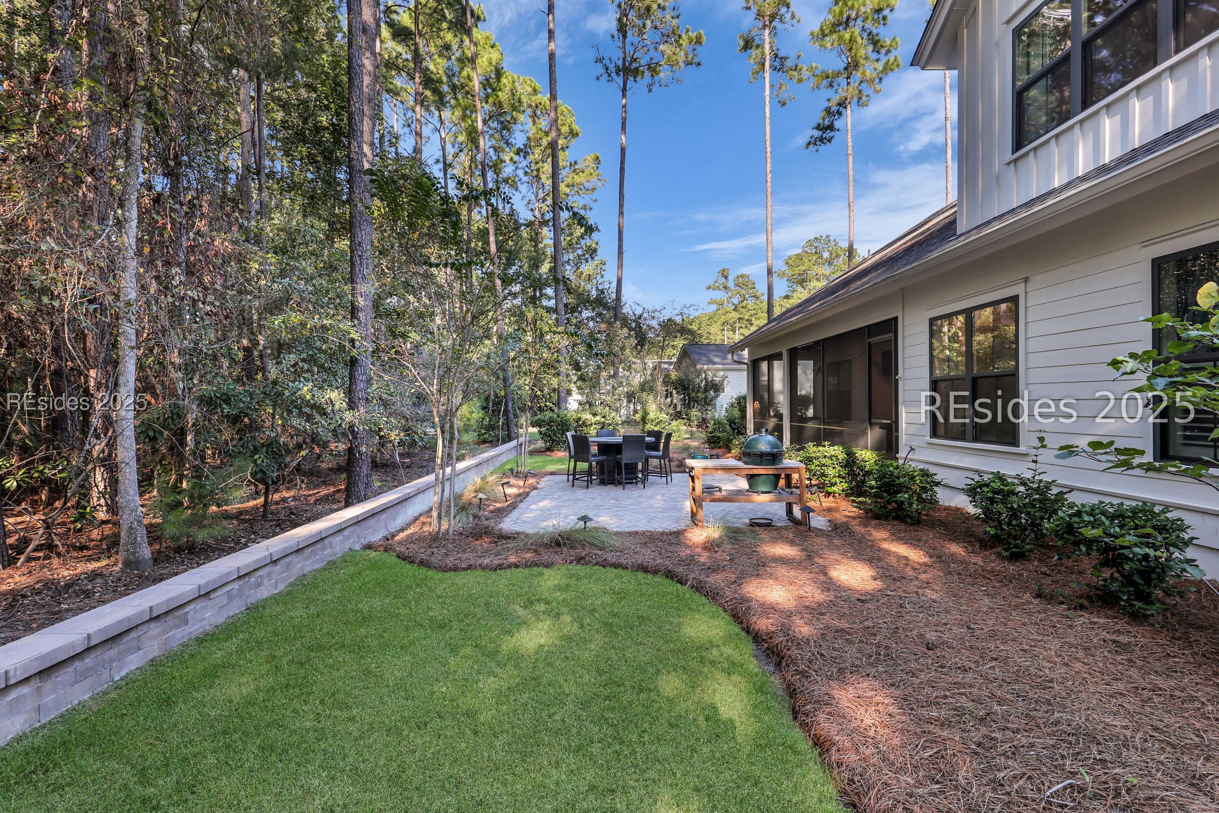 467 Hampton Lake Drive