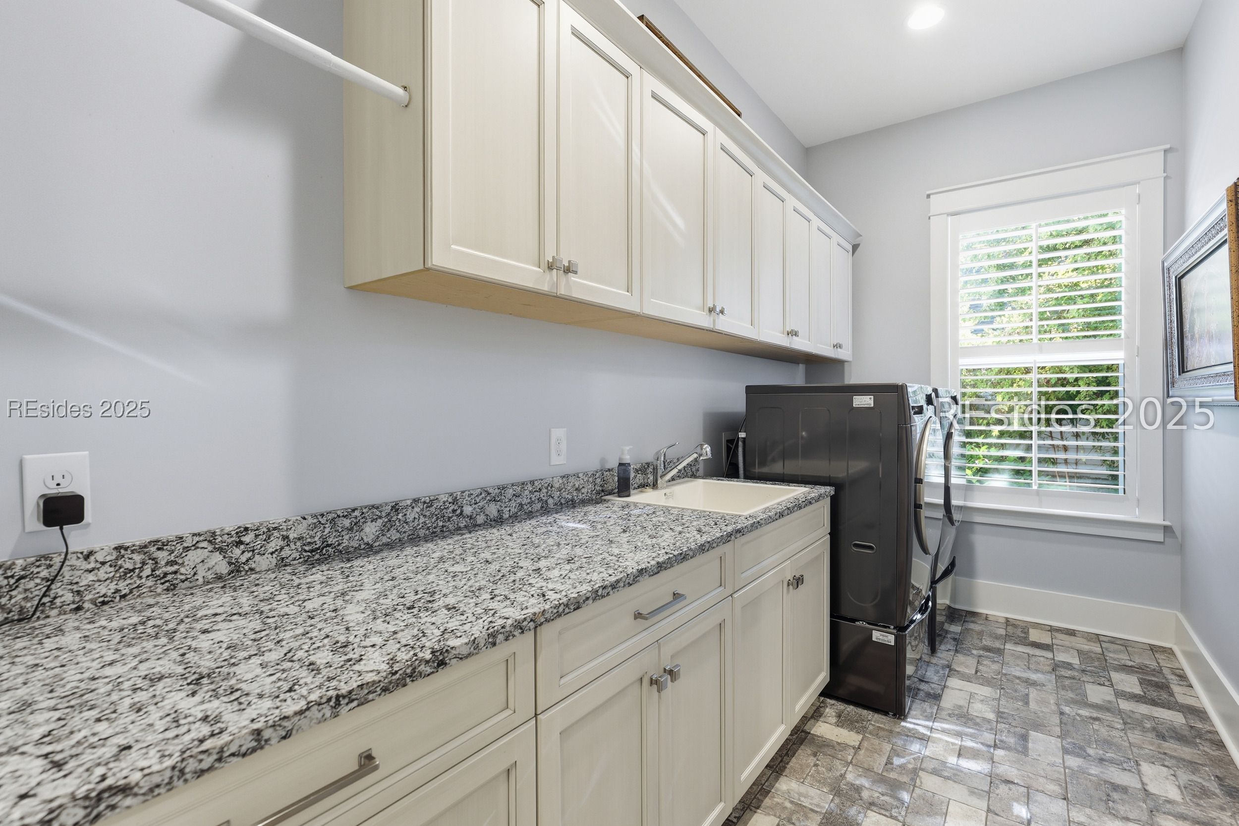 467 Hampton Lake Drive