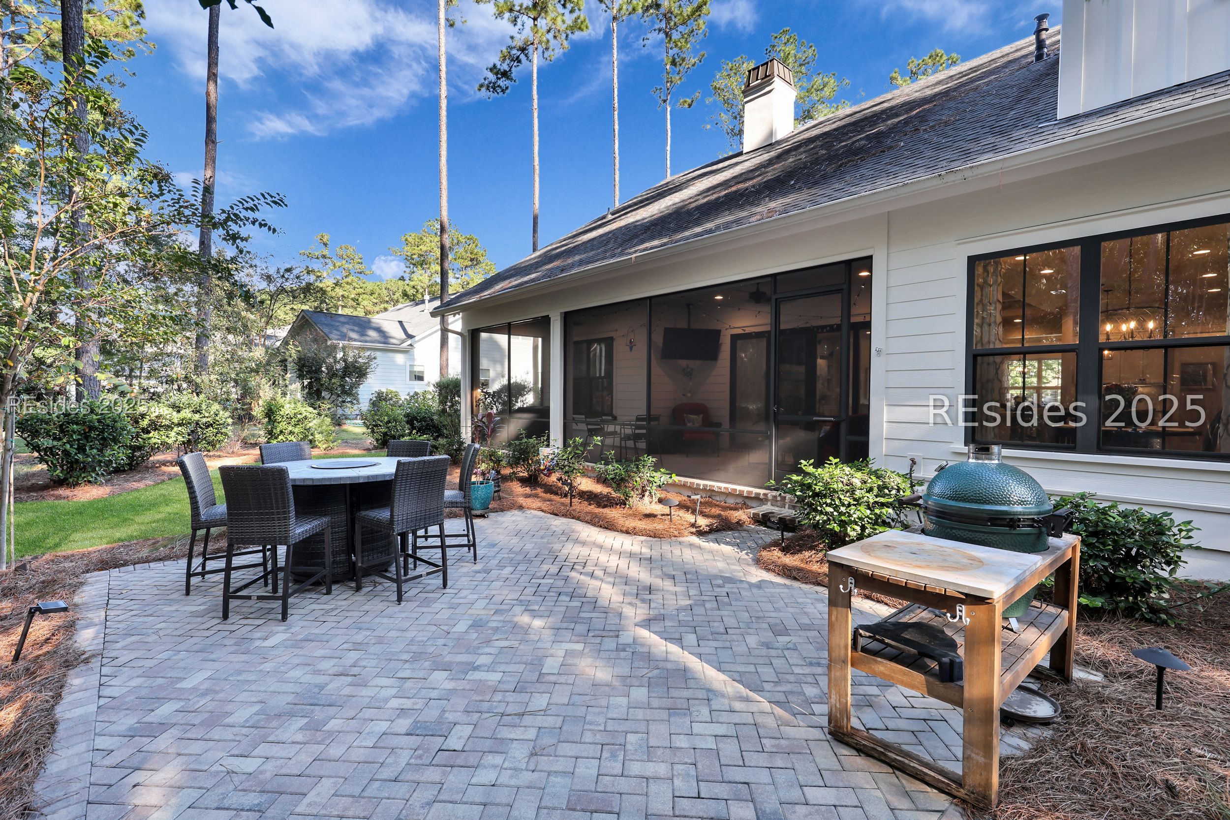 467 Hampton Lake Drive