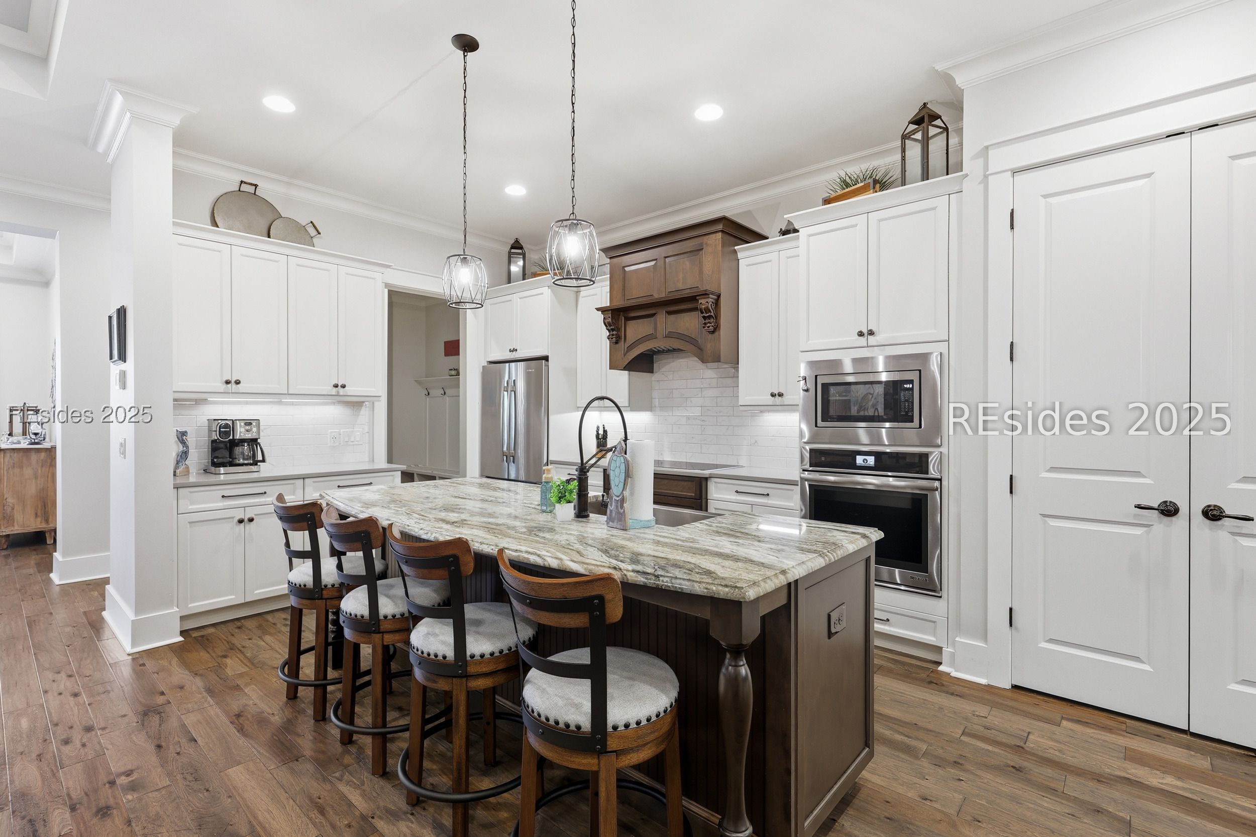 467 Hampton Lake Drive