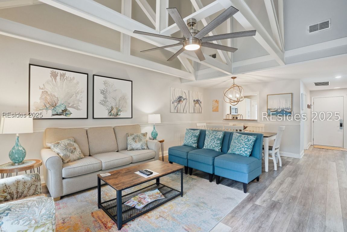 45 Queens Folly Road Unit: 666