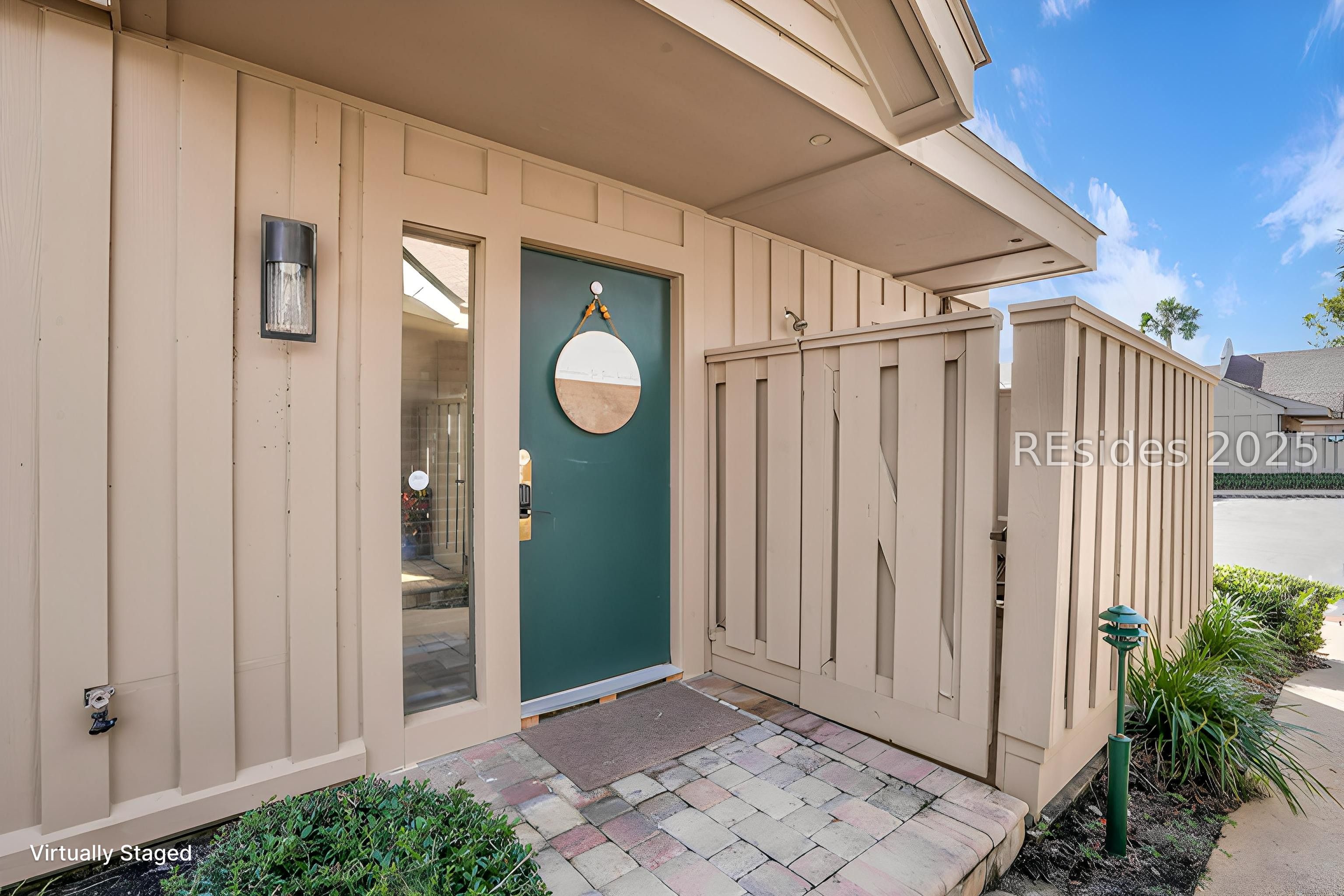 45 Queens Folly Road Unit: 666